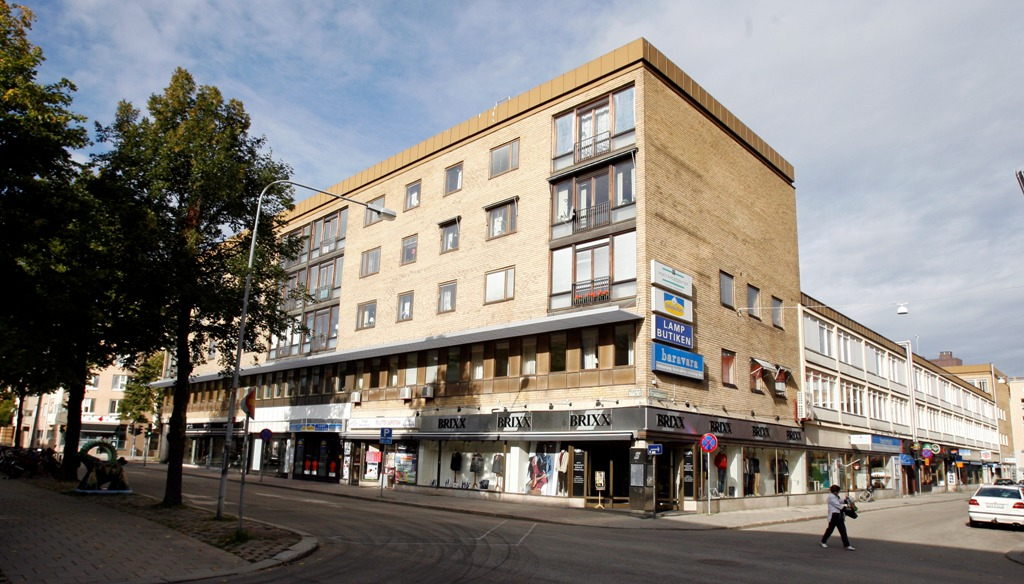 Byggnad i 5 våningar.